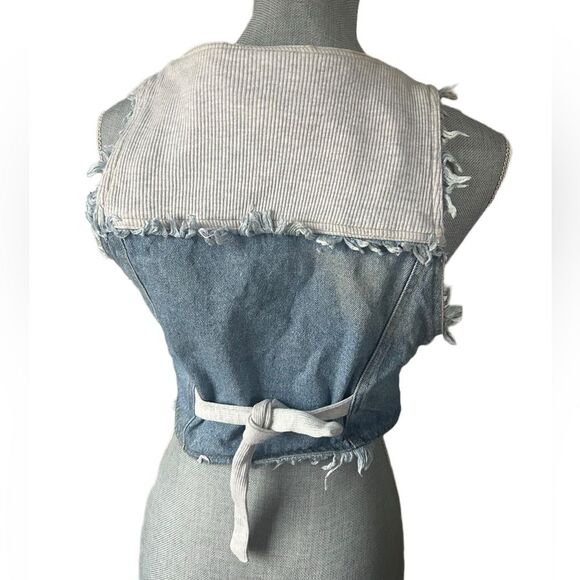 Traffic Denim Vest Size Small - Picture 2 of 3